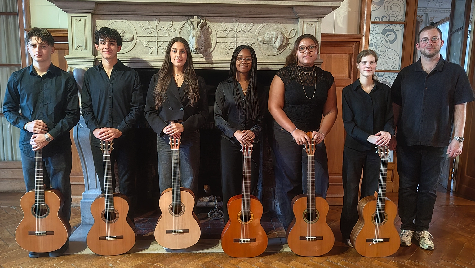 Ensemble de Guitares du Conservatoire de Ciney - Samedi 28 novembre 2026 - 15:00 - www.bigfest.be
